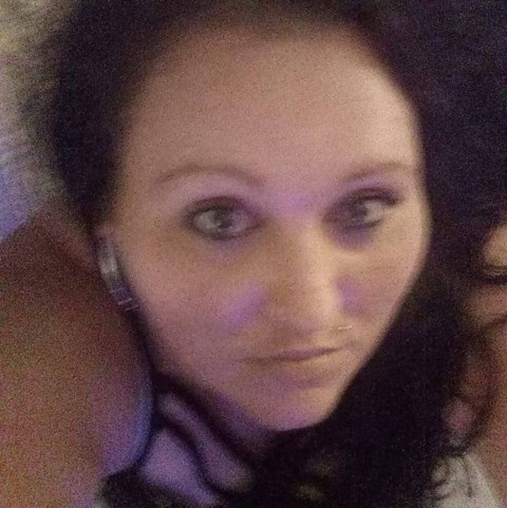 Meet your Posher, Nikole